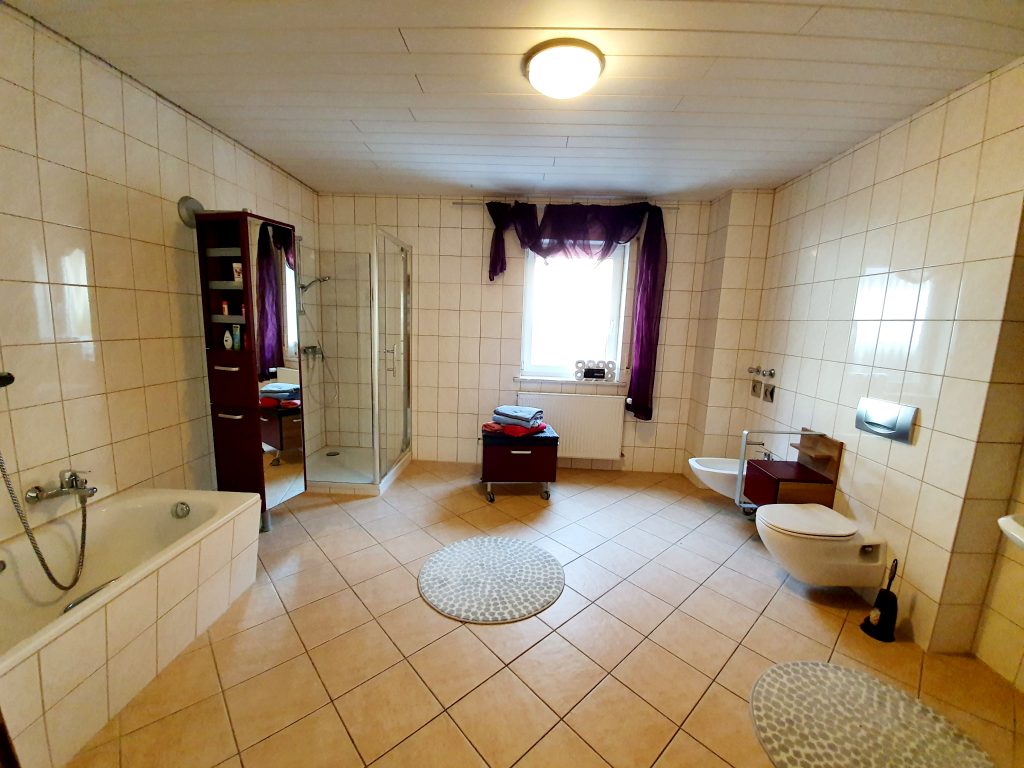 Ferienhaus in Beckingen Haustadt - Badezimmer